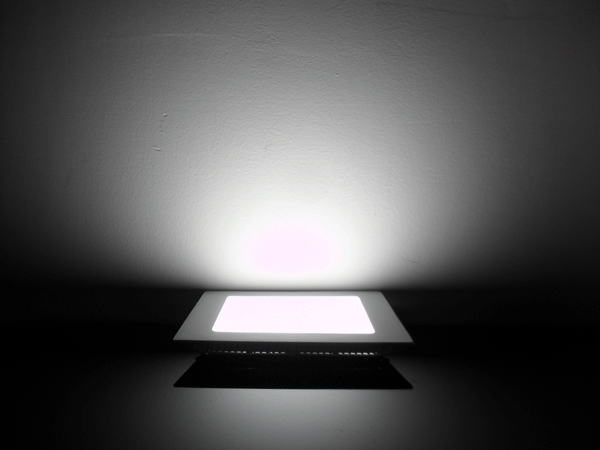 โคมไฟ LED Down Light 9w แบบบาง หน้าเหลี่ยม แสงสีขาว  6นิ้ว (15cmx15cm)-4
